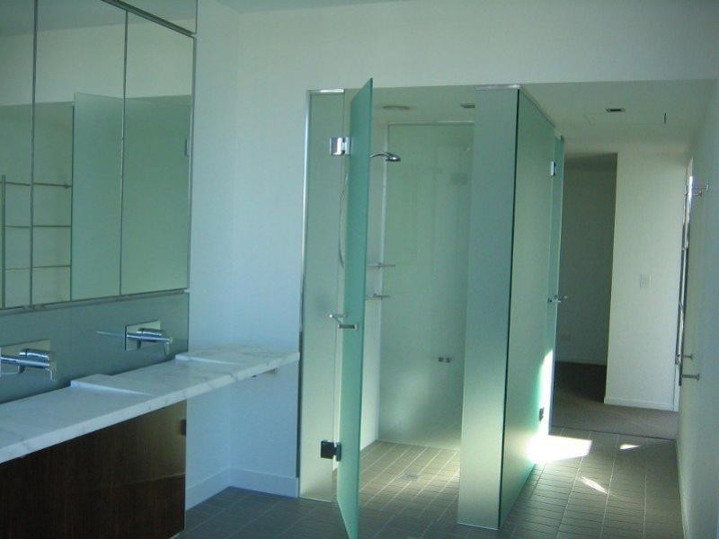 4104 Ephraim Island, Paradise Point QLD 4216