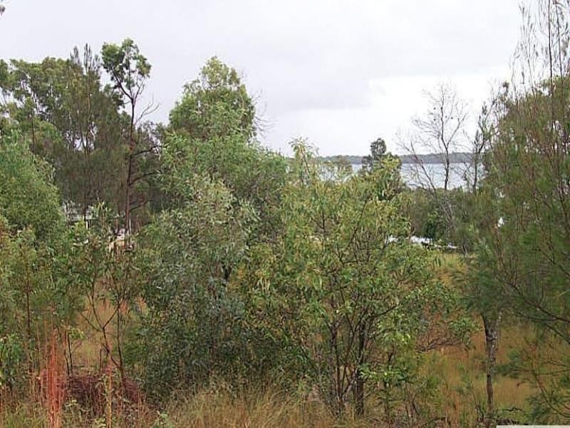 274/275 Coondooroopa Drive, Macleay Island QLD 4184