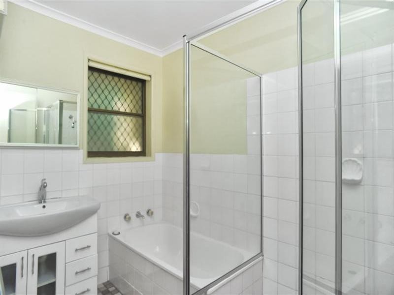 202 Shore Street North, Cleveland QLD 4163