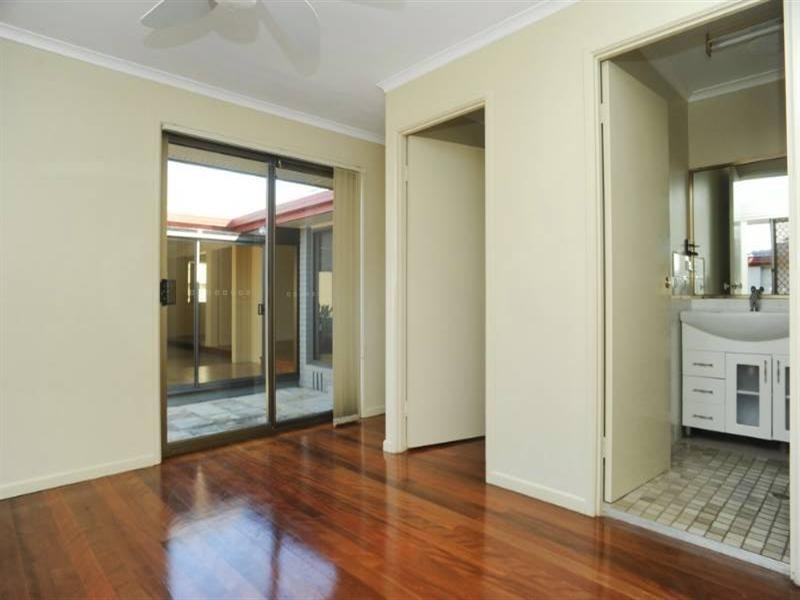 202 Shore Street North, Cleveland QLD 4163