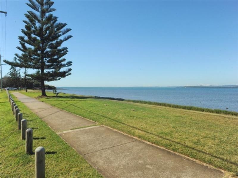 202 Shore Street North, Cleveland QLD 4163