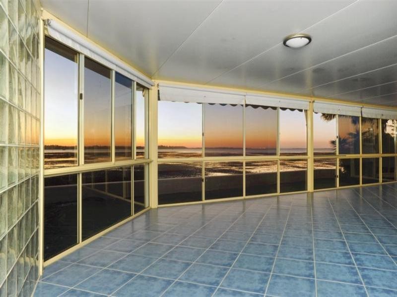 202 Shore Street North, Cleveland QLD 4163