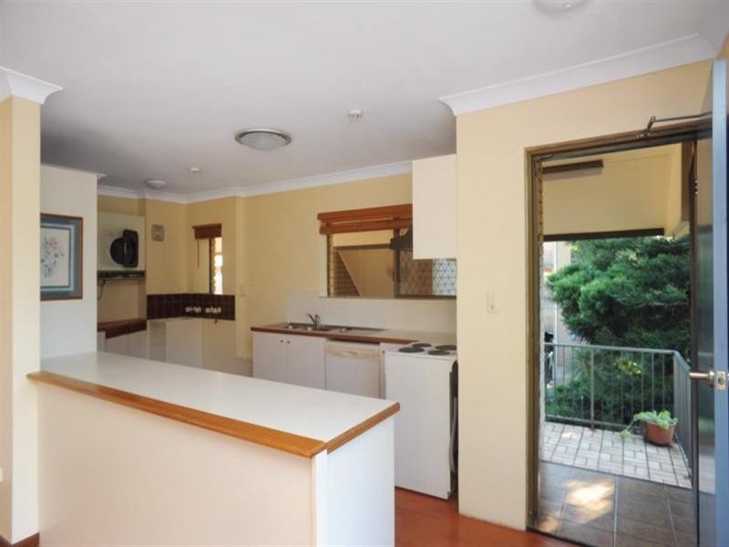 22/11 Wharf Street, Cleveland QLD 4163