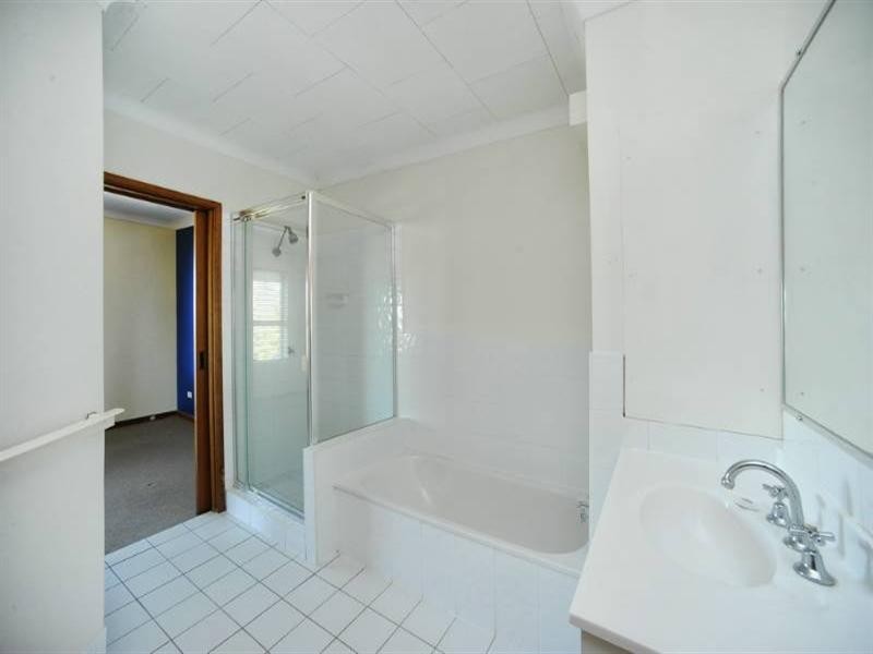 30/11 Wharf Street, Cleveland QLD 4163