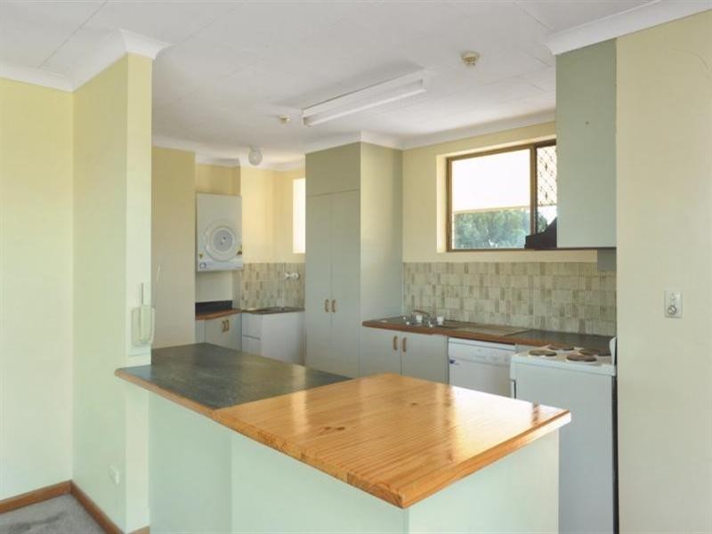 30/11 Wharf Street, Cleveland QLD 4163