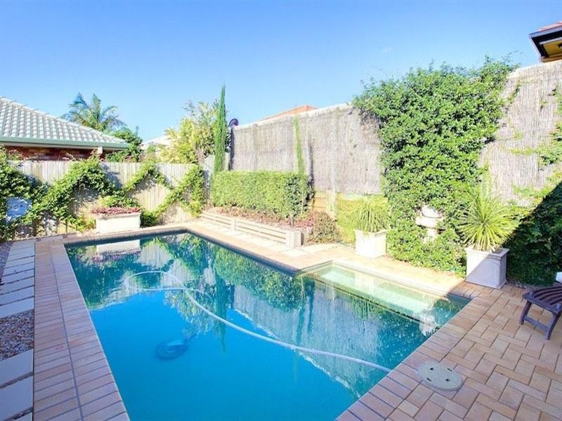 11 Baythorn Drive, Thornlands QLD 4164