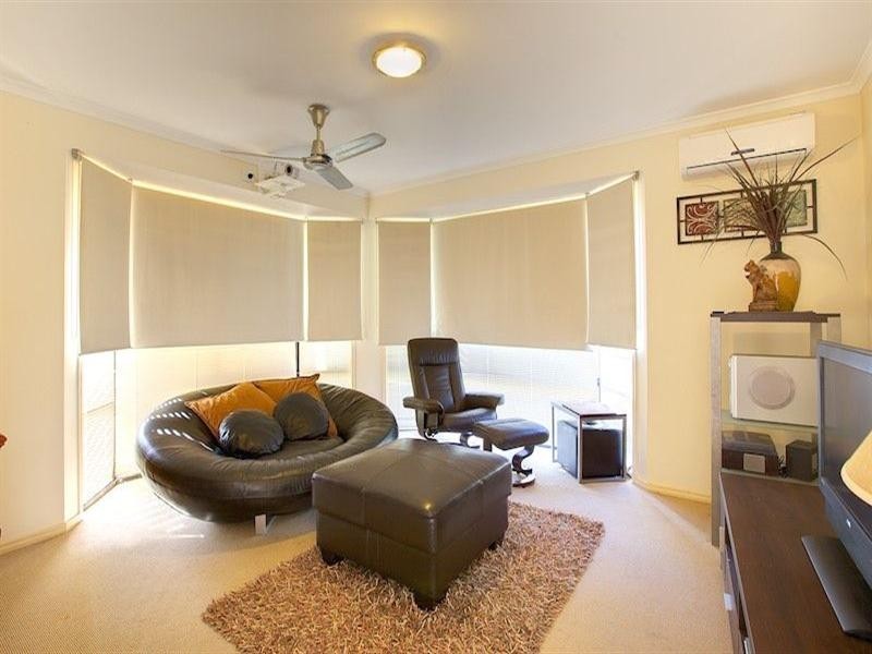 11 Baythorn Drive, Thornlands QLD 4164