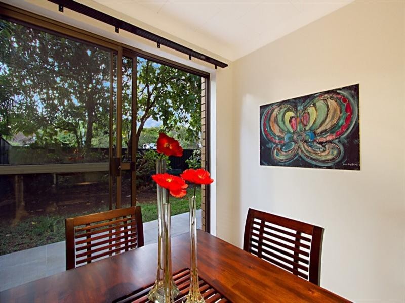 1a/11 Wharf Street, Cleveland QLD 4163