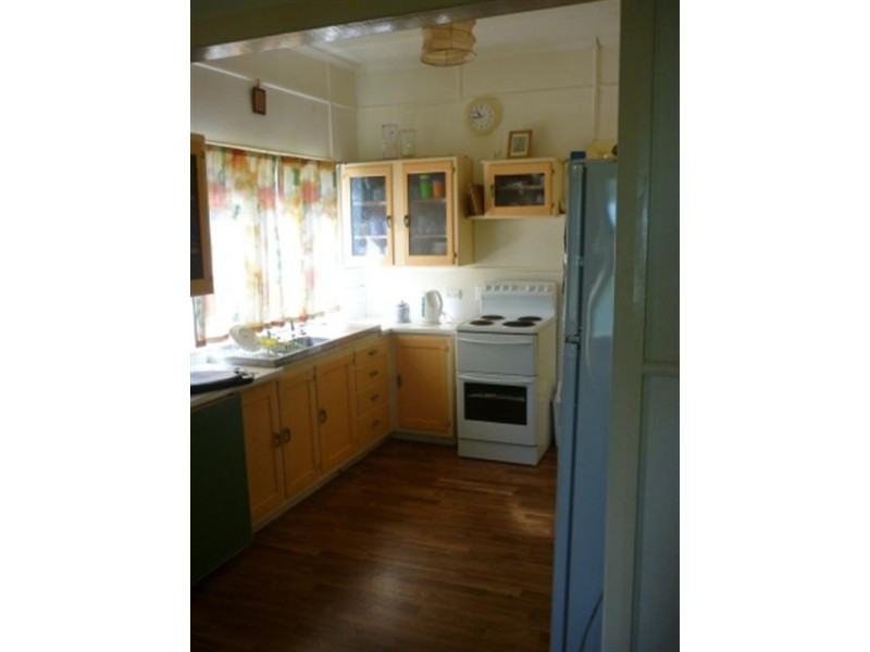 35 Flinders Avenue, Dunwich QLD 4183