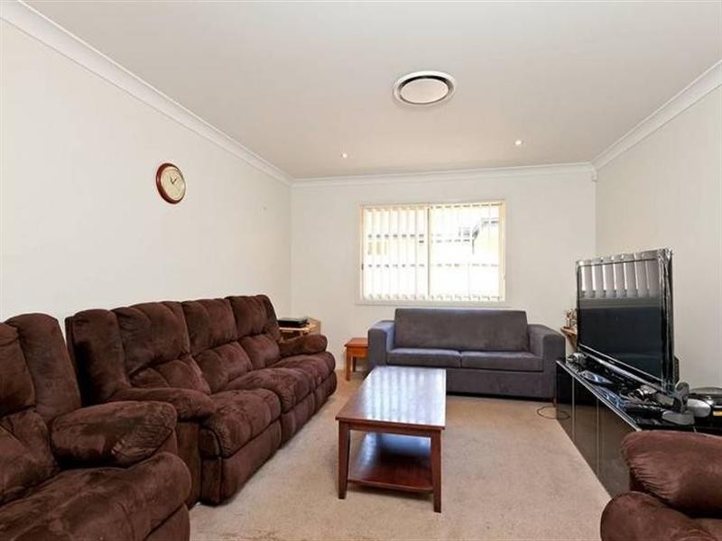 4 Shearwater Street, Cleveland QLD 4163