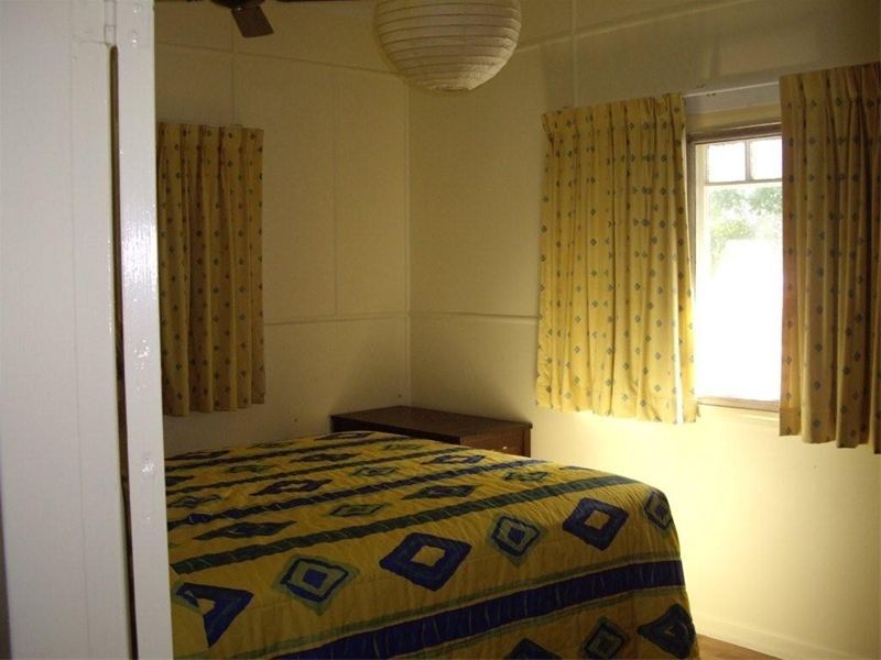 35 Flinders Avenue, Dunwich QLD 4183