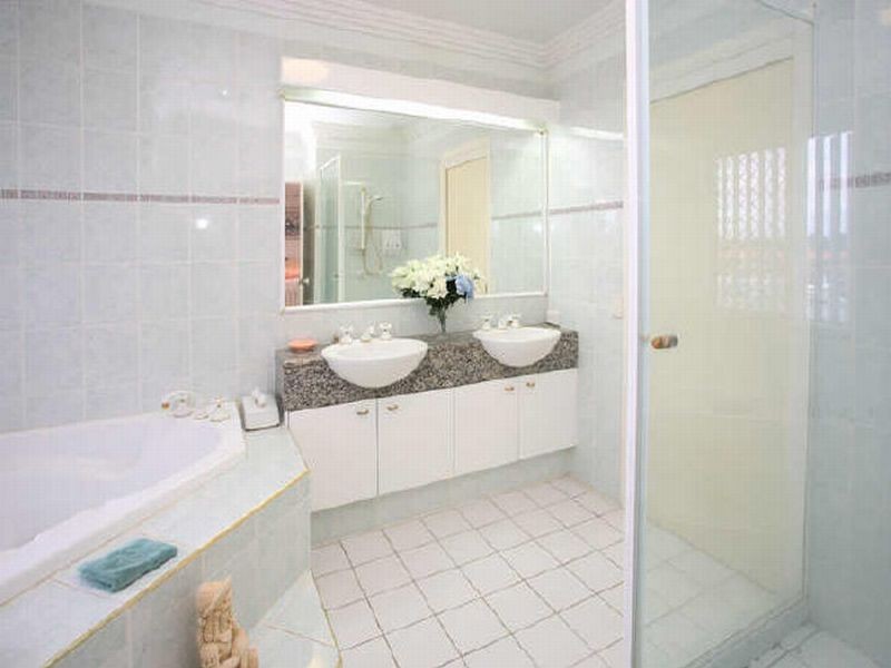 12 Esperance Court, Raby Bay QLD 4163