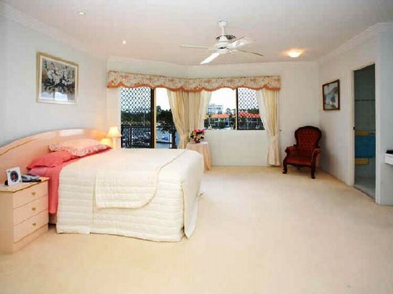 12 Esperance Court, Raby Bay QLD 4163