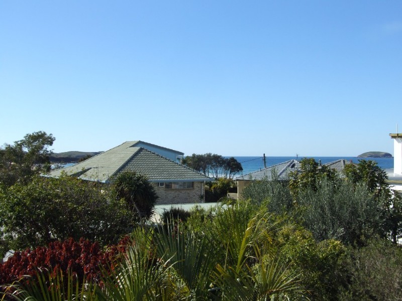 7 Flagstaff Avenue, Emerald Beach NSW 2456