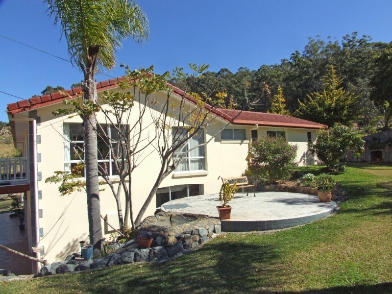 119 Lake Russell Drive, Emerald Beach NSW 2456