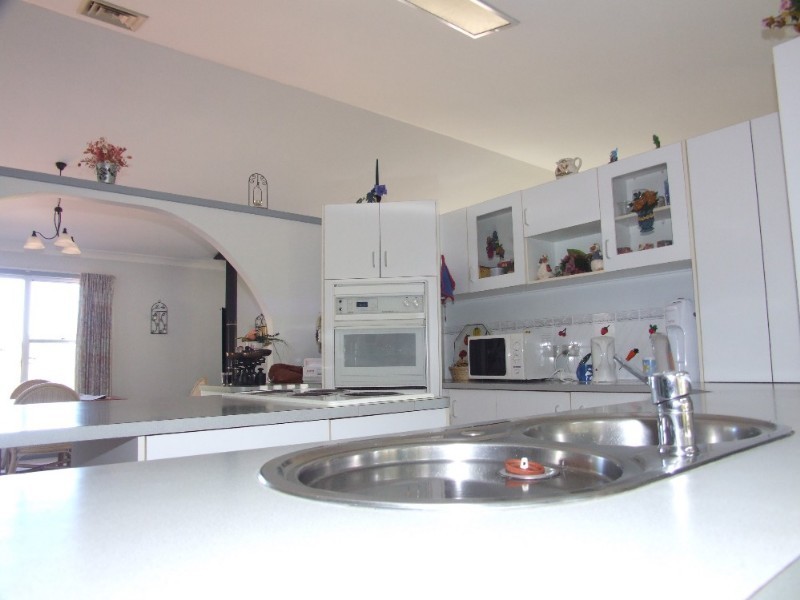 119 Lake Russell Drive, Emerald Beach NSW 2456