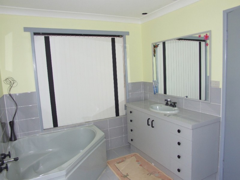 119 Lake Russell Drive, Emerald Beach NSW 2456