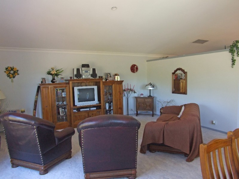 119 Lake Russell Drive, Emerald Beach NSW 2456