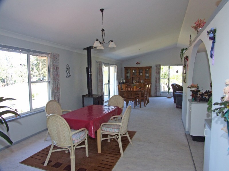 119 Lake Russell Drive, Emerald Beach NSW 2456