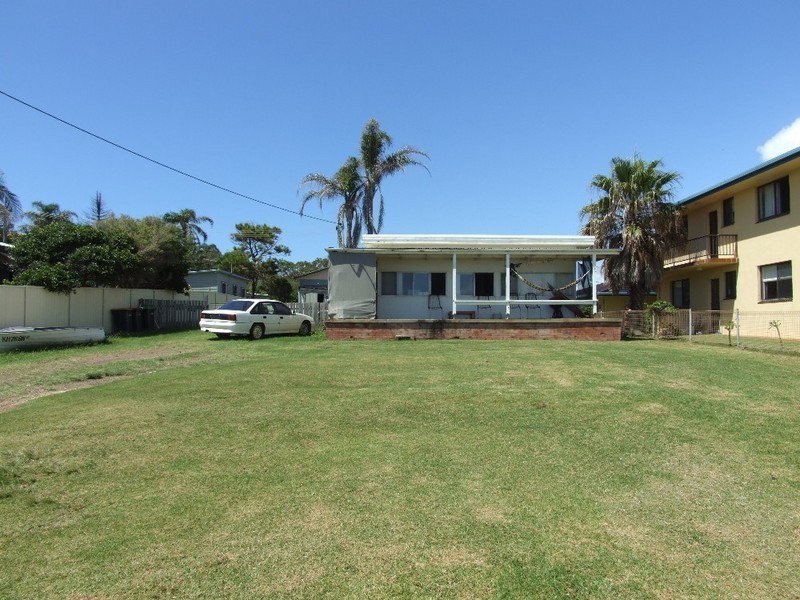 26 Pollack Esplanade, Woolgoolga NSW 2456