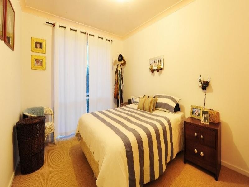 48 Dammerel Crescent, Emerald Beach NSW 2456