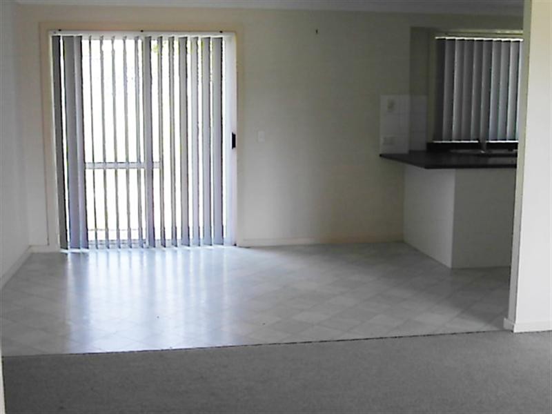 42 Bluegum Avenue, Sandy Beach NSW 2456