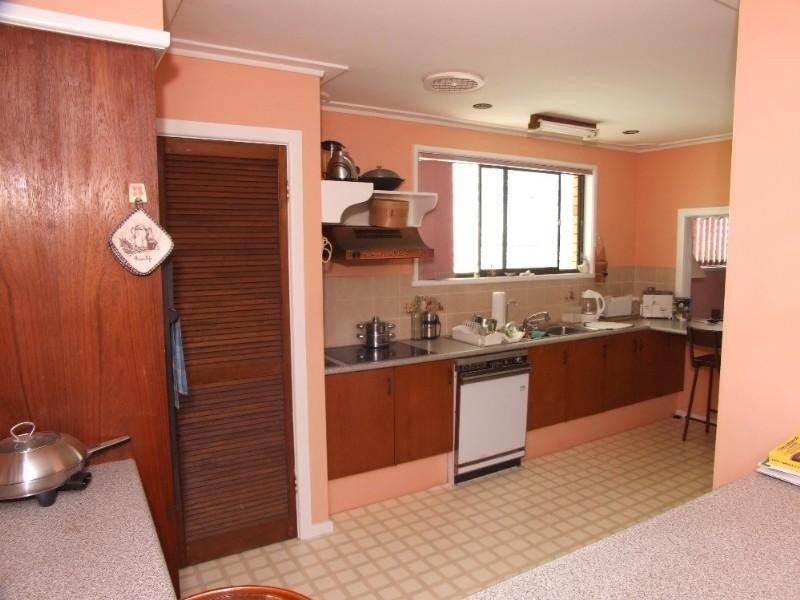 34 Watsonia Avenue, Coffs Harbour NSW 2450