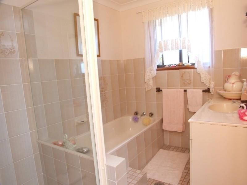 33 Lights Street, Emerald Beach NSW 2456