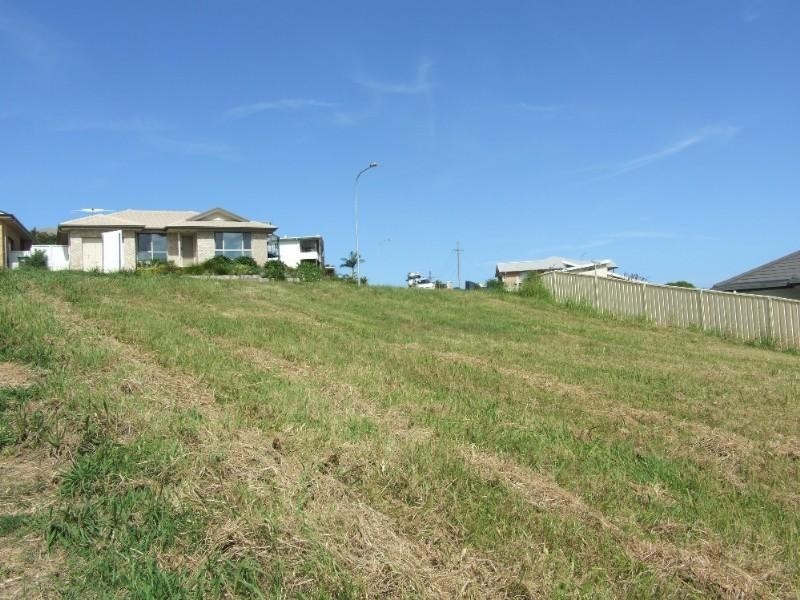 8 Patmos Drive, Coffs Harbour NSW 2450