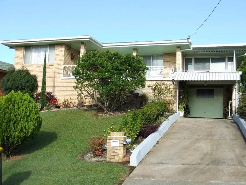5 Hillview Crescent, Coffs Harbour NSW 2450