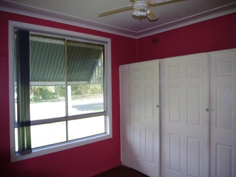 17 Weir Street, Nana Glen NSW 2450