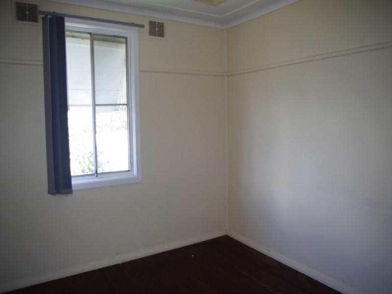 17 Weir Street, Nana Glen NSW 2450