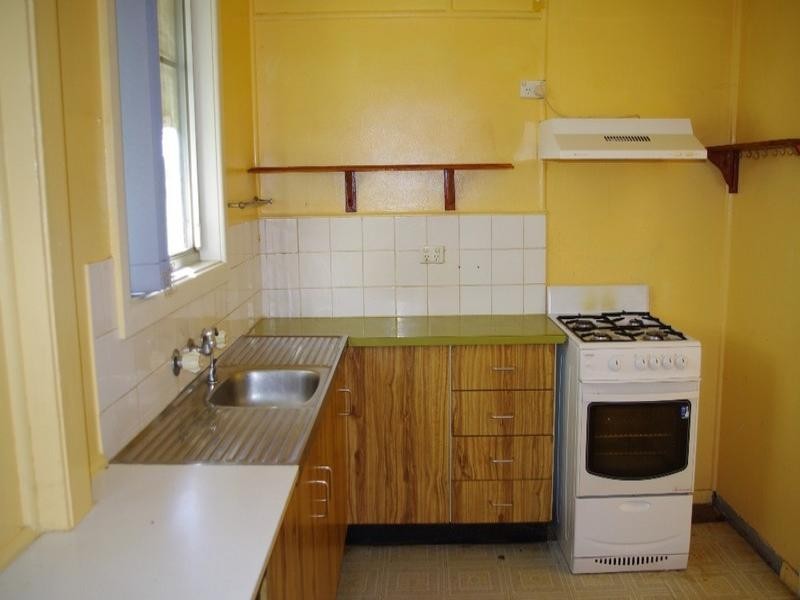 17 Weir Street, Nana Glen NSW 2450