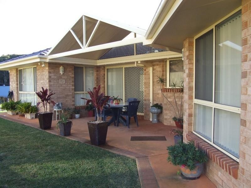 2 Palmetto Place, Sawtell NSW 2452