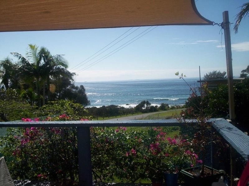 2 Arthur Street, Woolgoolga NSW 2456