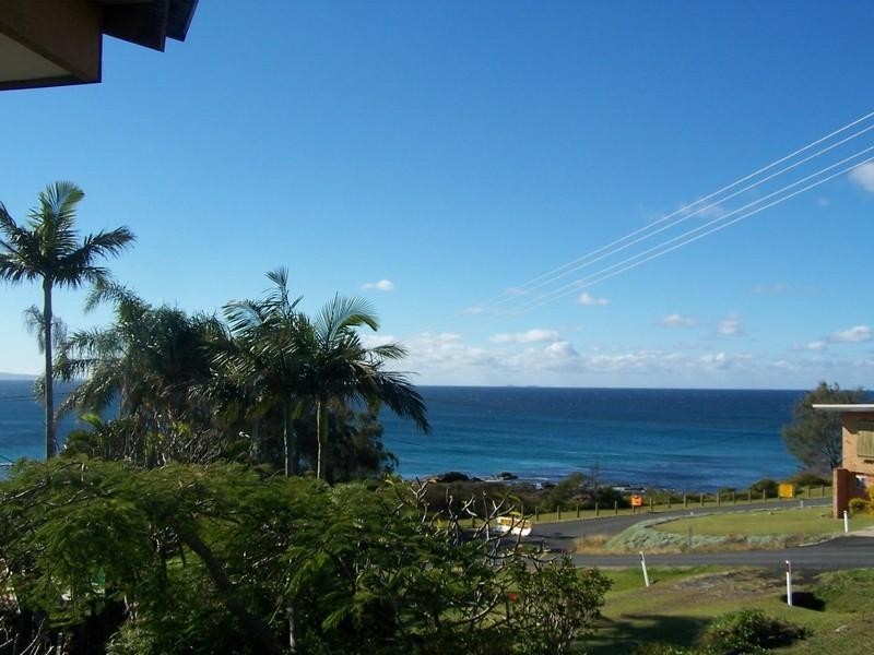 2 Arthur Street, Woolgoolga NSW 2456