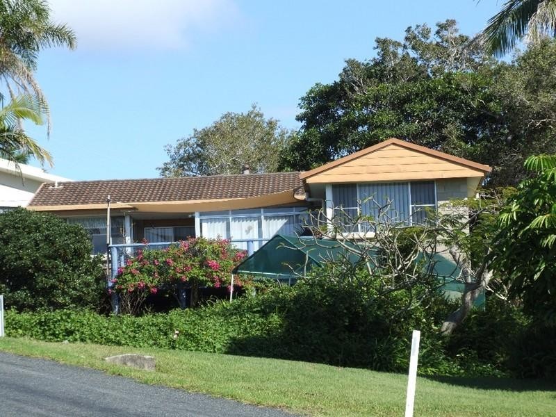 2 Arthur Street, Woolgoolga NSW 2456