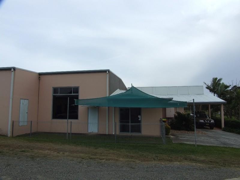 8 Hawke Drive, Woolgoolga NSW 2456