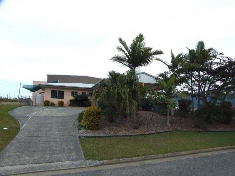 8 Hawke Drive, Woolgoolga NSW 2456