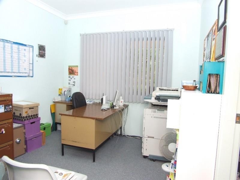 8 Hawke Drive, Woolgoolga NSW 2456