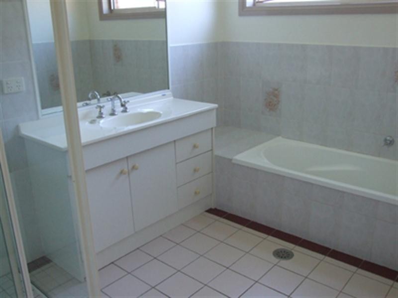 8 Kestral Place, Boambee NSW 2450