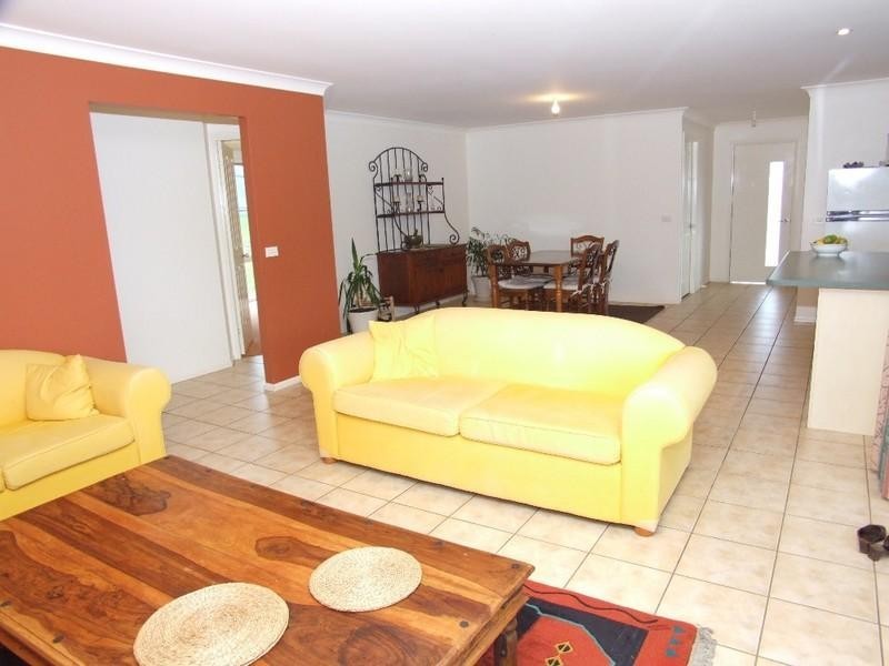 33 Faviell Drive, Bonville NSW 2441