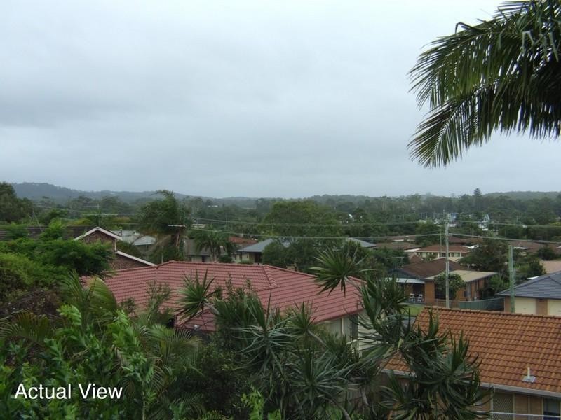 5 Barnes Street, Woolgoolga NSW 2456