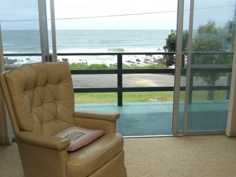 15 Third Avenue, Arrawarra Headland NSW 2456