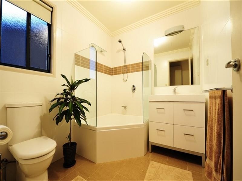 6 Lighthouse Crescent, Emerald Beach NSW 2456