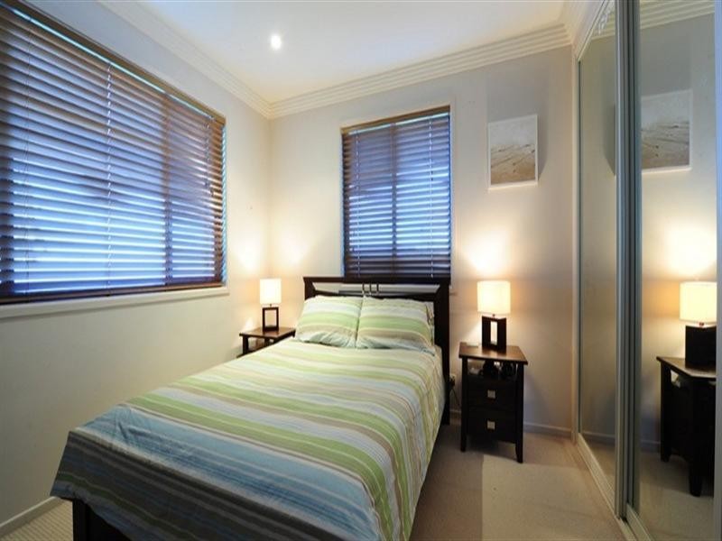 6 Lighthouse Crescent, Emerald Beach NSW 2456