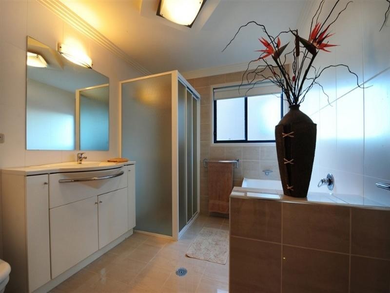 6 Lighthouse Crescent, Emerald Beach NSW 2456
