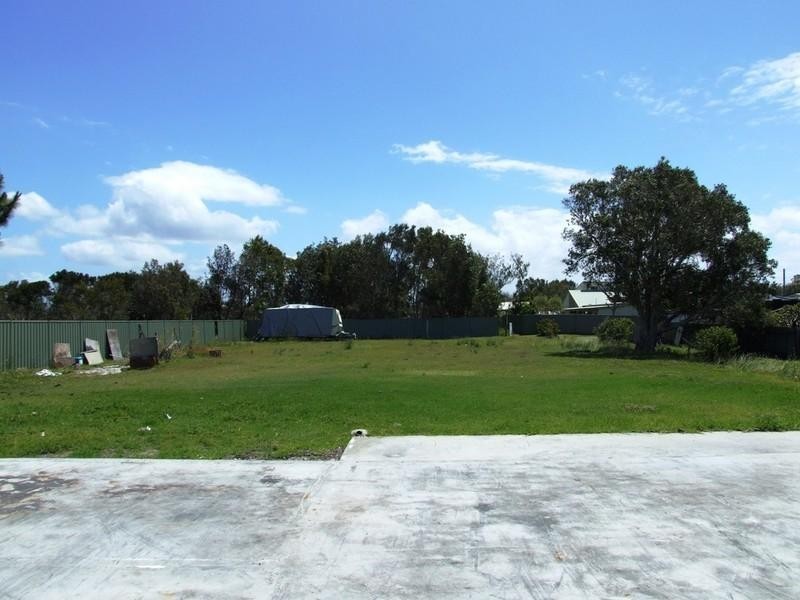 42a Schafer Street, Red Rock NSW 2456