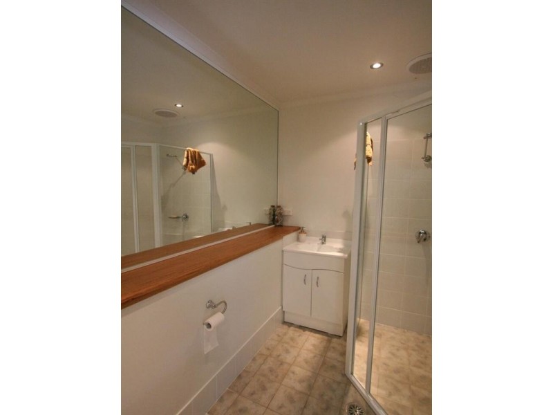 16 Lakeside Drive, Sapphire Beach NSW 2450