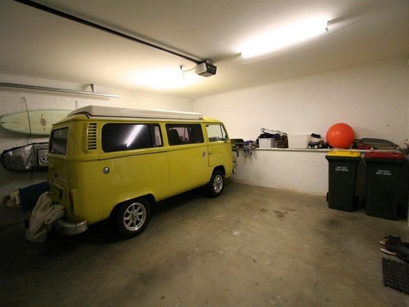 16 Lakeside Drive, Sapphire Beach NSW 2450